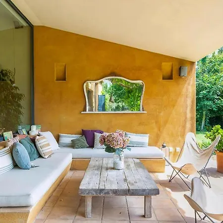 Vakantiehuis Award-winning House With Pool In Costa Brava *